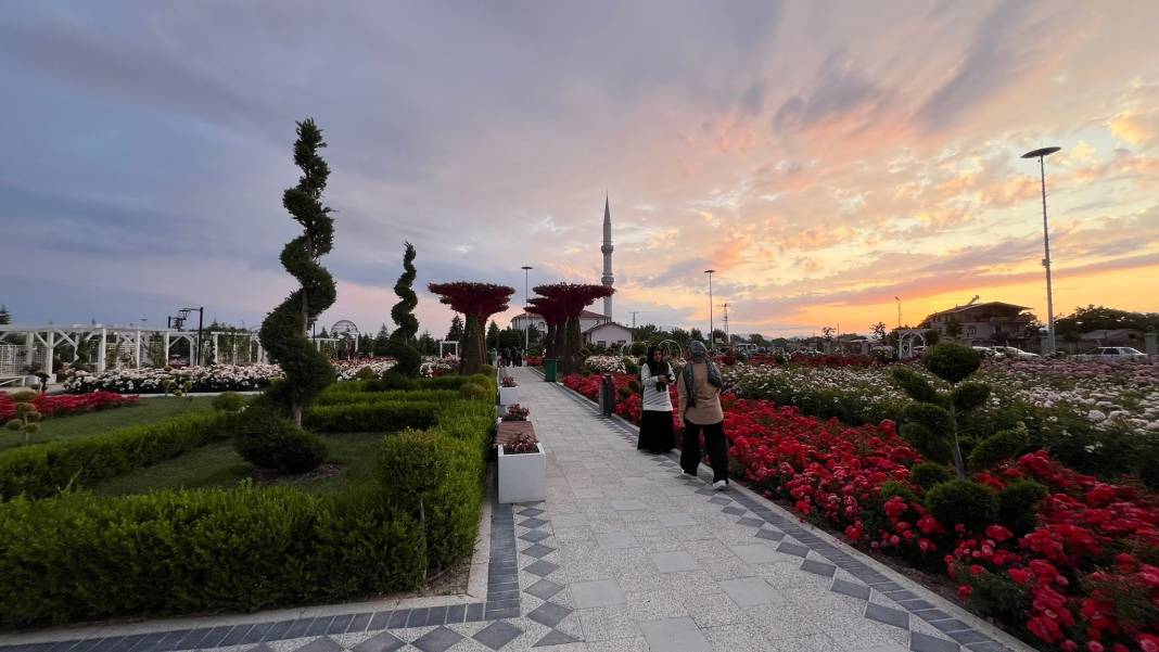 Konya’nın günbatımında masalsı manzara sunan parkı 40